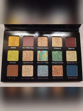 Adept FLYING FIDDLES Eyeshadow Palette